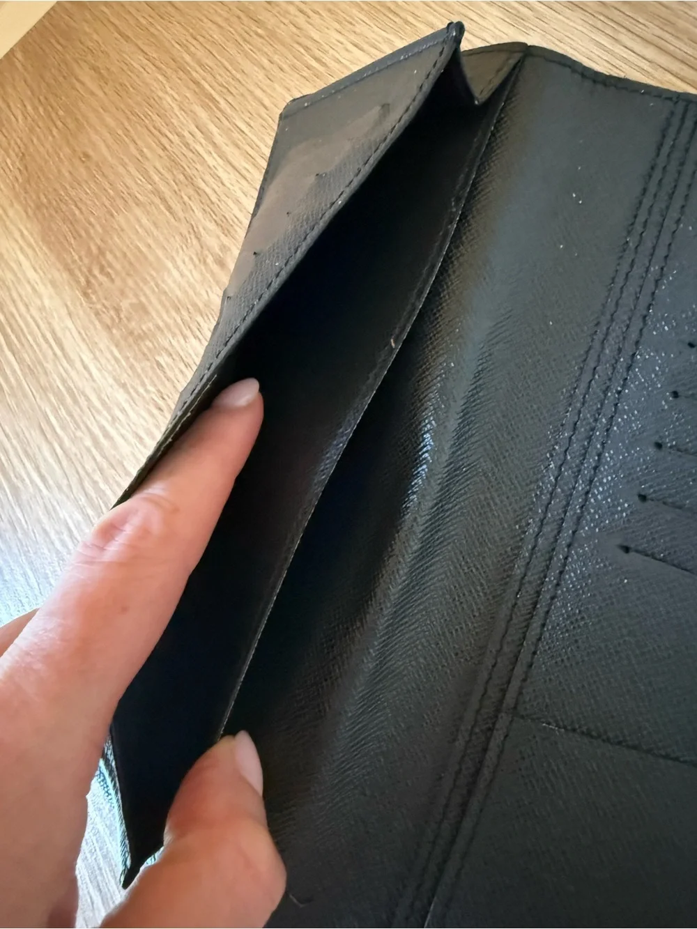 Louis Vuitton slim louis